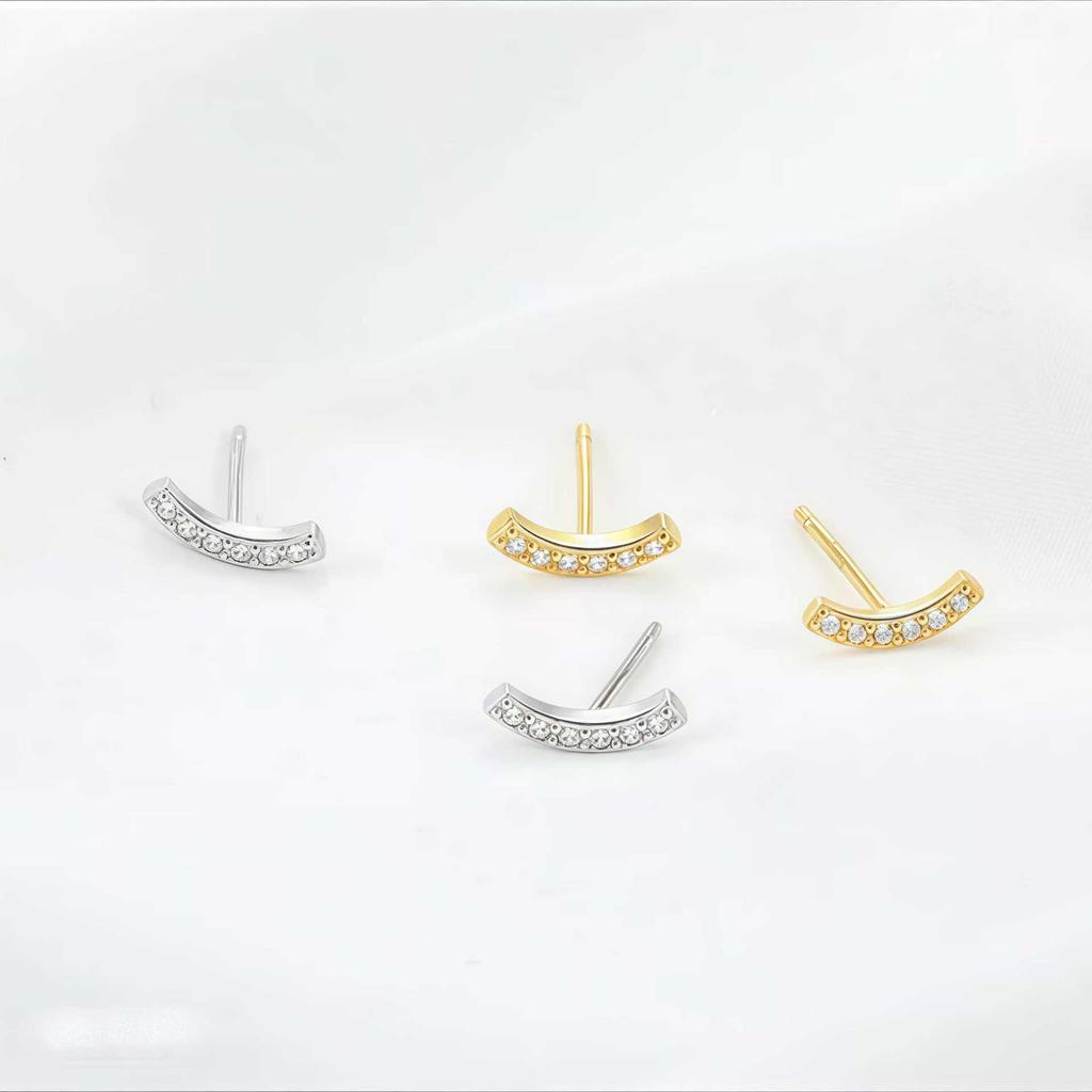 18 Karat Gold S925 Sterling Silber Lächeln Ohrstecker mit funkelnder Diamantkurve