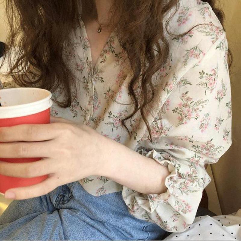 

Женская рубашка с V-образным вырезом и принтом, шифон, милый и элегантный женский топ с застежкой на талии, летний отдых, повседневная уличная одежда M