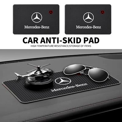 1 szt. Mata Antypoślizgowa na Deskę Rozdzielczą Samochodu z PVC Silikonowa Podkładka dla Mercedes Benz AMG Smart W205 C300 W203 W206 W108 W124 W126 W140 W168 W169