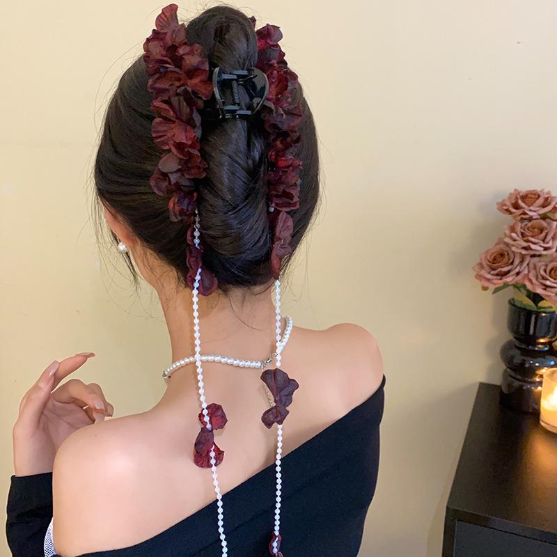 High-End Forest Style Lily Flower Hair Clip - Aesthetic Simulation Shark Grip for Women