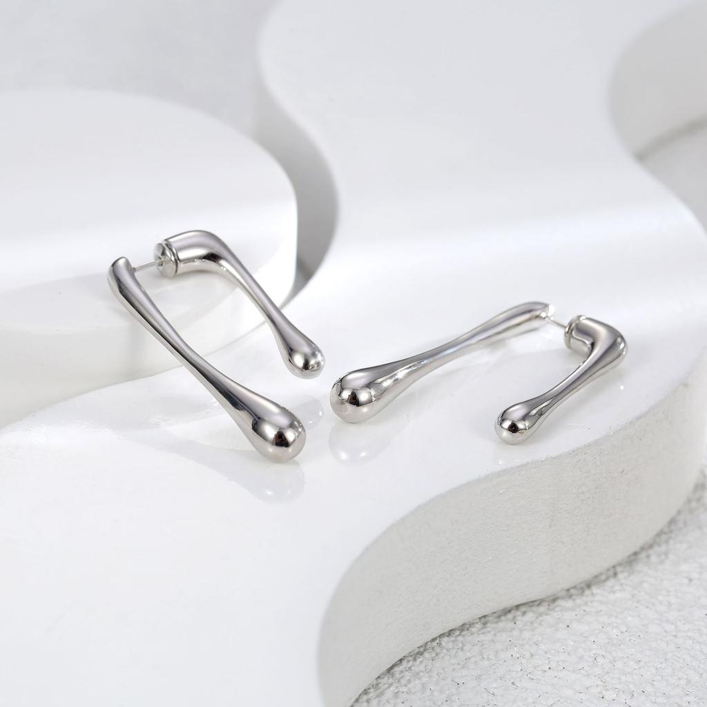 Metal Asymmetrical Fashionable Earrings Chic Geometric Design In Gold Silver And