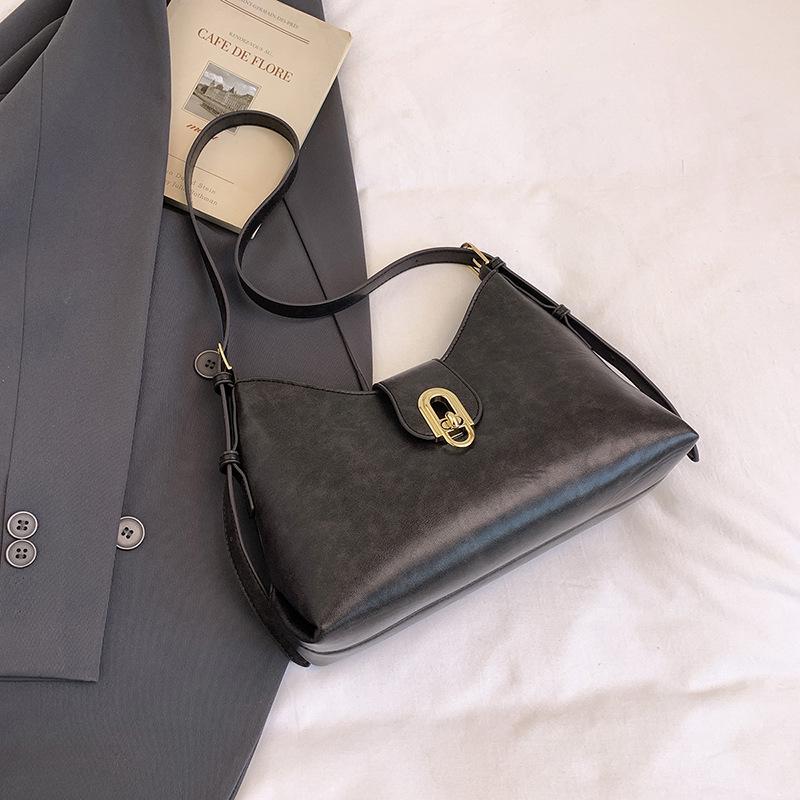 

Women s Autumn 2025 Versatile Bag: Simple Shoulder & Crossbody Underarm Design 28*9*20 чёрный