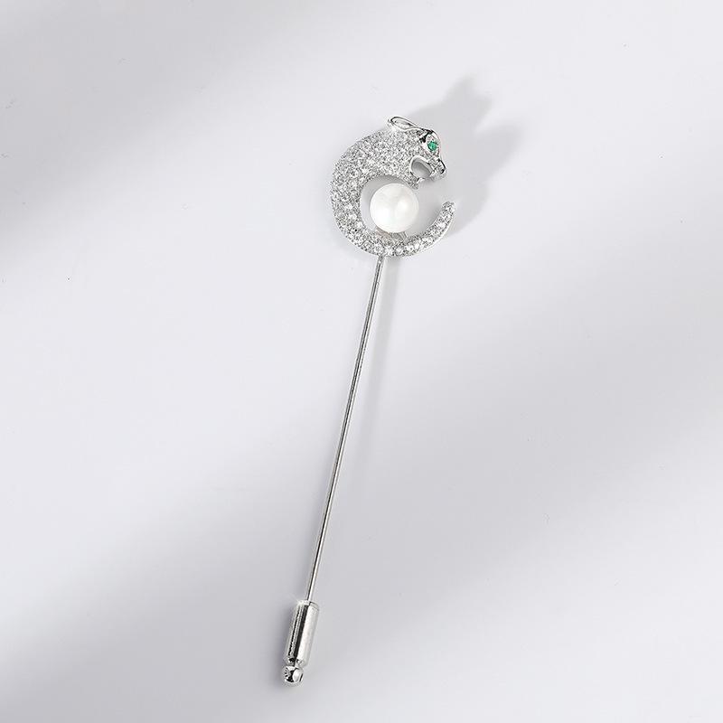 Bo Xin Yun Pearl Leopard Brooch: High-end Cubic Zirconia Lapel Pin - Elegant Animal Clothing Accessory