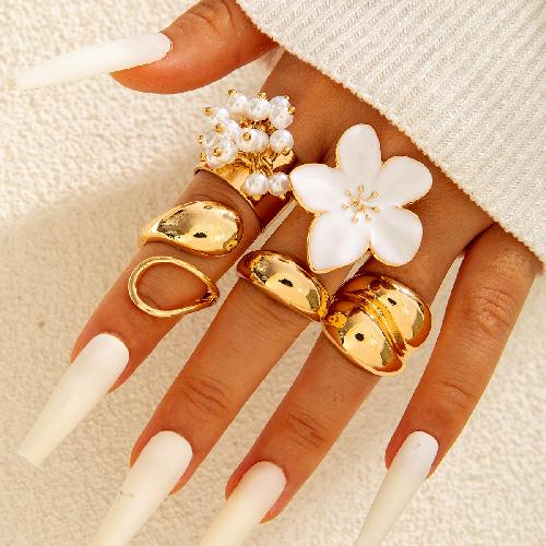 Design Geometric Baroque Pearl Ring Alloy Flower Dripping Branch Ring Set