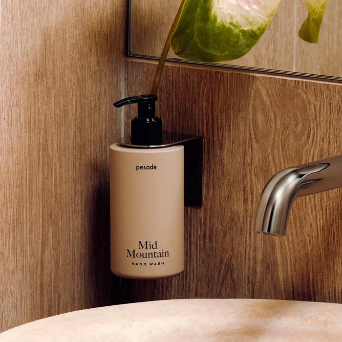 

[Раздача саше с кремом для рук]_Восстанавливающее средство для мытья рук Mid Mountain 300 мл