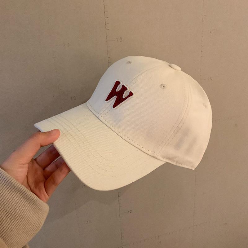 Embroidered Elegant Baseball Cap For Women Trendy And Stylish Accessory Summer