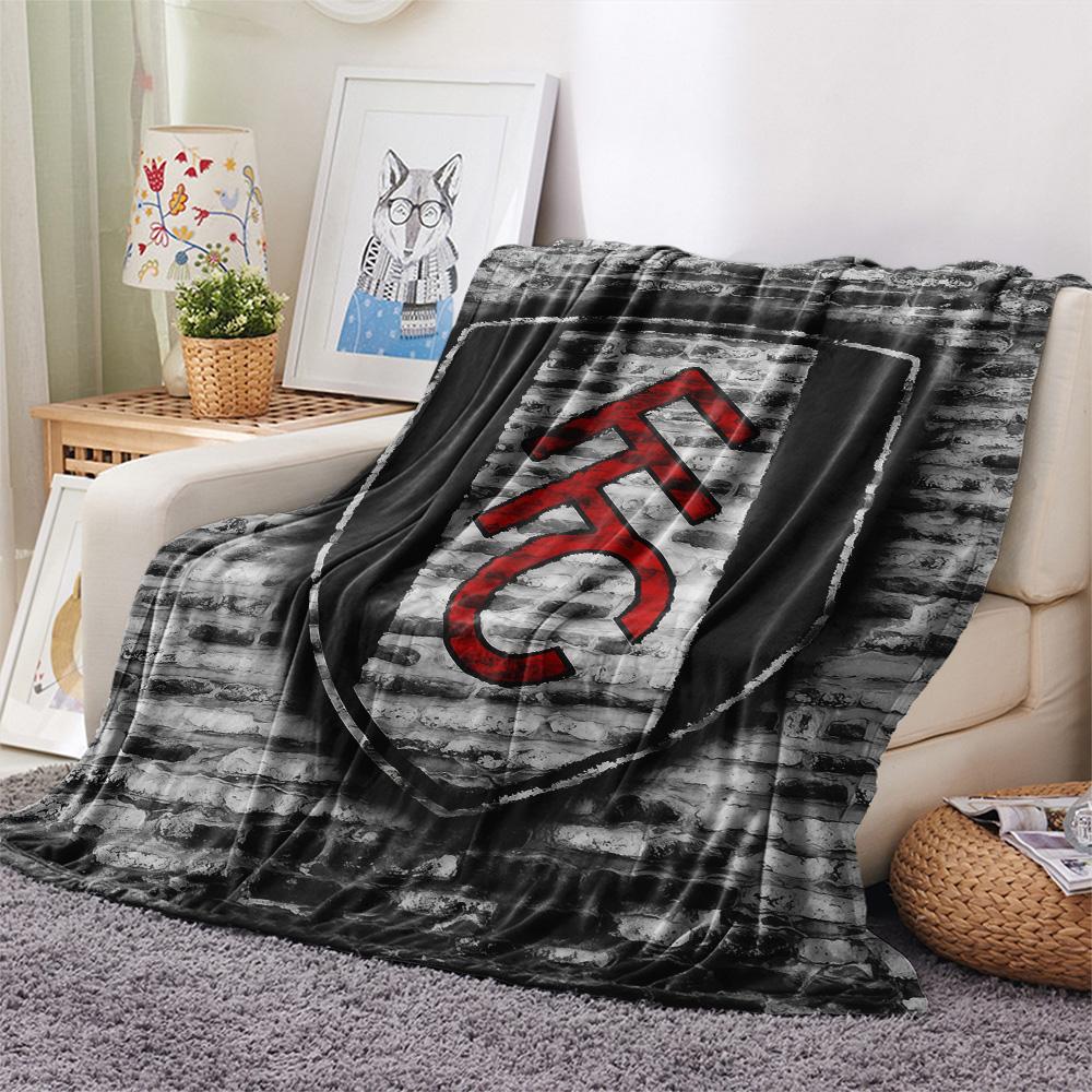Fulham FC Flannel Blanket, High Quality Comfortable for All Seasons, Home Decor, Warmth and Comfort