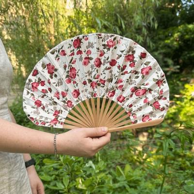 Blumenmuster Japanischer Muschel-Faltfächer Retro Handkurbel-Fächer Chinesischer Stil Fächer Geschenk geben