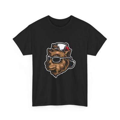 T-Shirt Orso Cool con Occhiali da Sole e Cappello | Grafica Animale Retrò, Stile, Comfort
