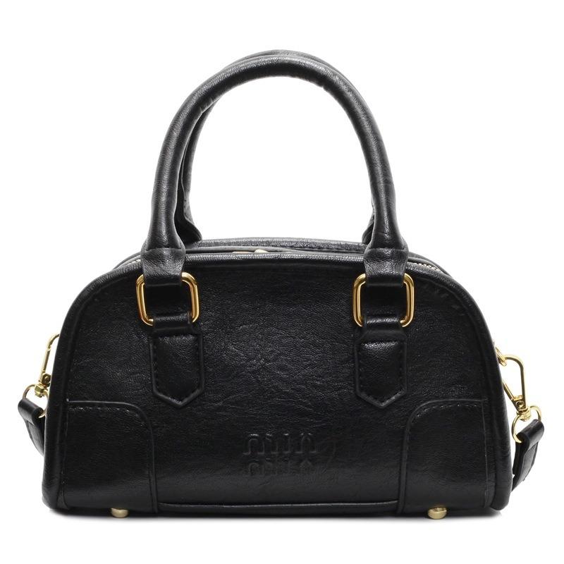 

Retro simple niche small bag women s messenger bag mobile phone bag new portable small square bag versatile чорний