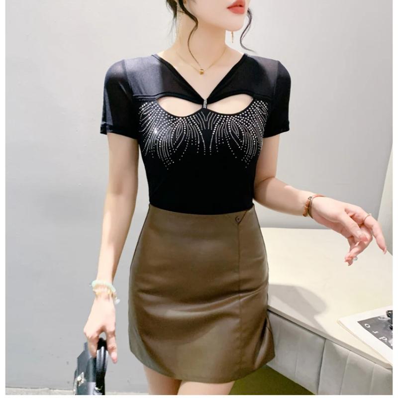 Nová letní móda Dámské síťované tričko Oblečení Šik Sexy Véčkový výstřih Vystřihované Diamantové trička Dámské Krátký rukáv Elastické Slim Top