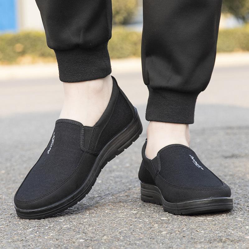 Factory Customized Men's Old Beijing Cloth Shoes with Soft Soles, Lightweight Middle-aged and Elderly Father Shoes, Comfortable Casual Men's Shoes Wit
