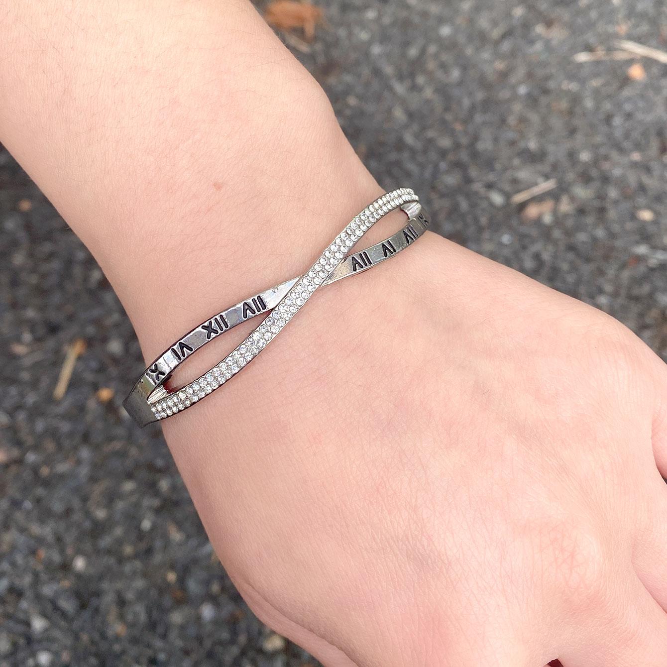 

Women s Cute Elegant Heart and Bowknot Cuff Bracelet Bangles Crystal Charming Accessory Rotatable Fine Wrist Jewelry