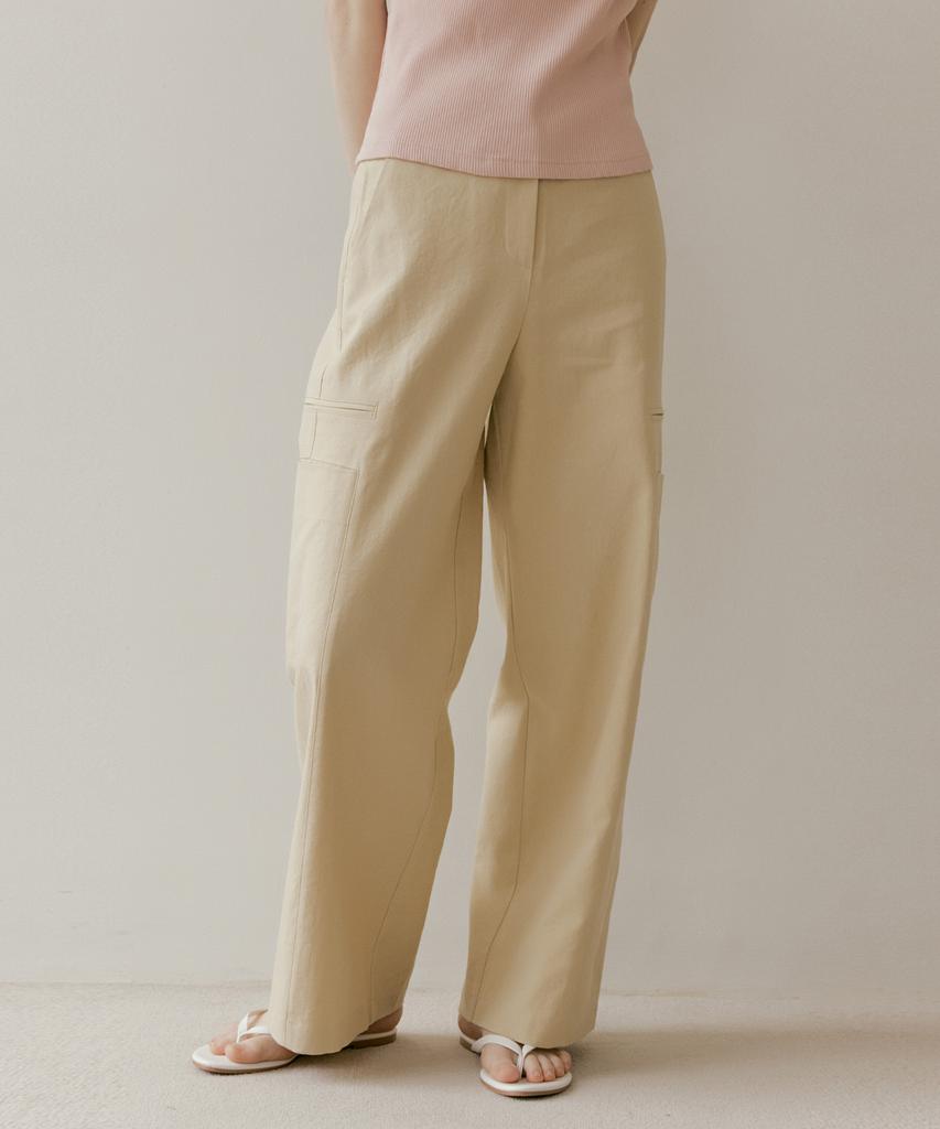 THE PENNY Linen Cargo Pants - Beige