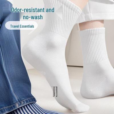 Einweg-Baumwollsocken mittlerer Wadenlänge für Männer und Frauen - Atmungsaktiv, schweißabsorbierend, geruchsresistent für Reisen und den täglichen Gebrauch.