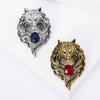 Rhinestone Tiger Head Brooches for Women Unisex Pearl Bear Pins Wolf Lapel Pins Banquet Party Backpack Gifts Jewelry Accessories