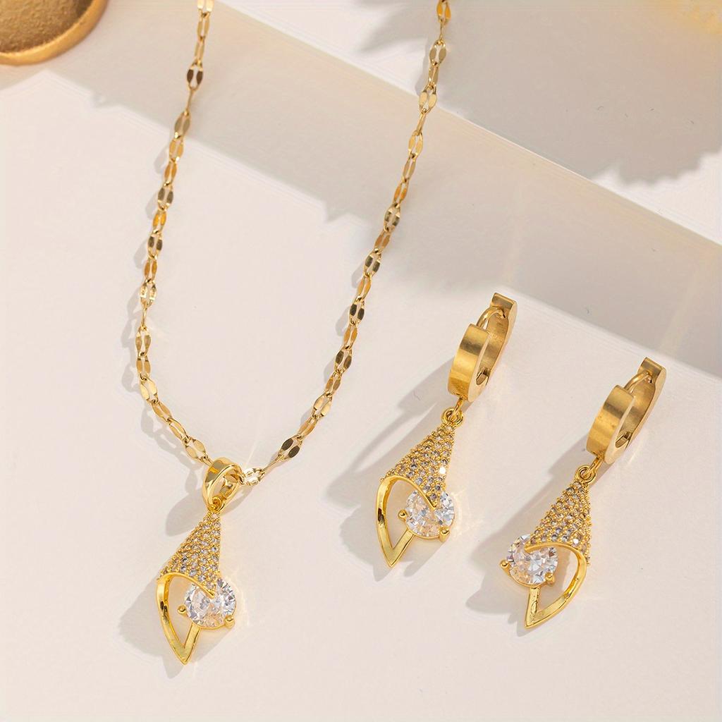 3PCS A Set of Gold-plated Stainless Steel Chains with Geometric Water Drop Designs Pcs Sexual Design Ins French-style Light Luxury Retro Neutral