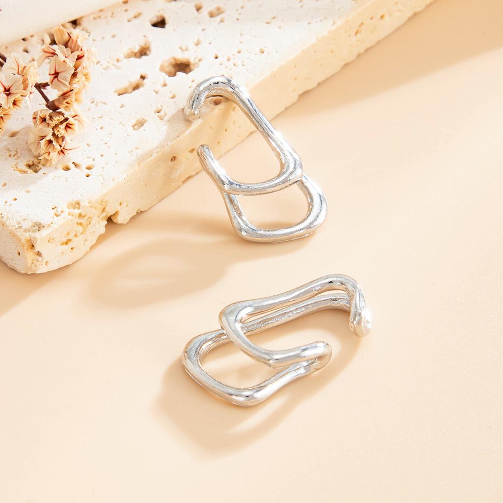 Wind Metal C-Shaped Pierless Ear Clip Earrings Fashionable Commuting Geometric Ear Bone Clip Ear Buckle