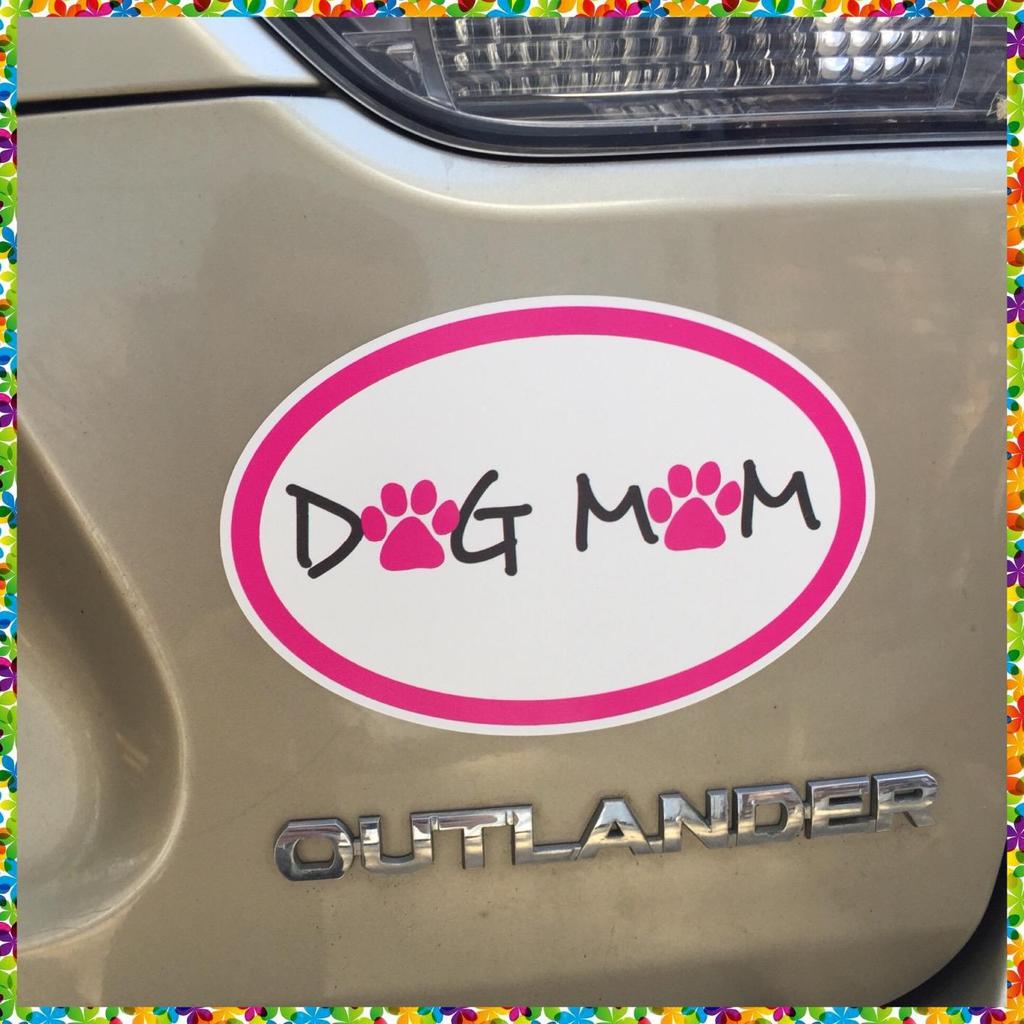 Pink Oval 'Dog Mom' Magnet Decal for Car, Laptop, and Cup