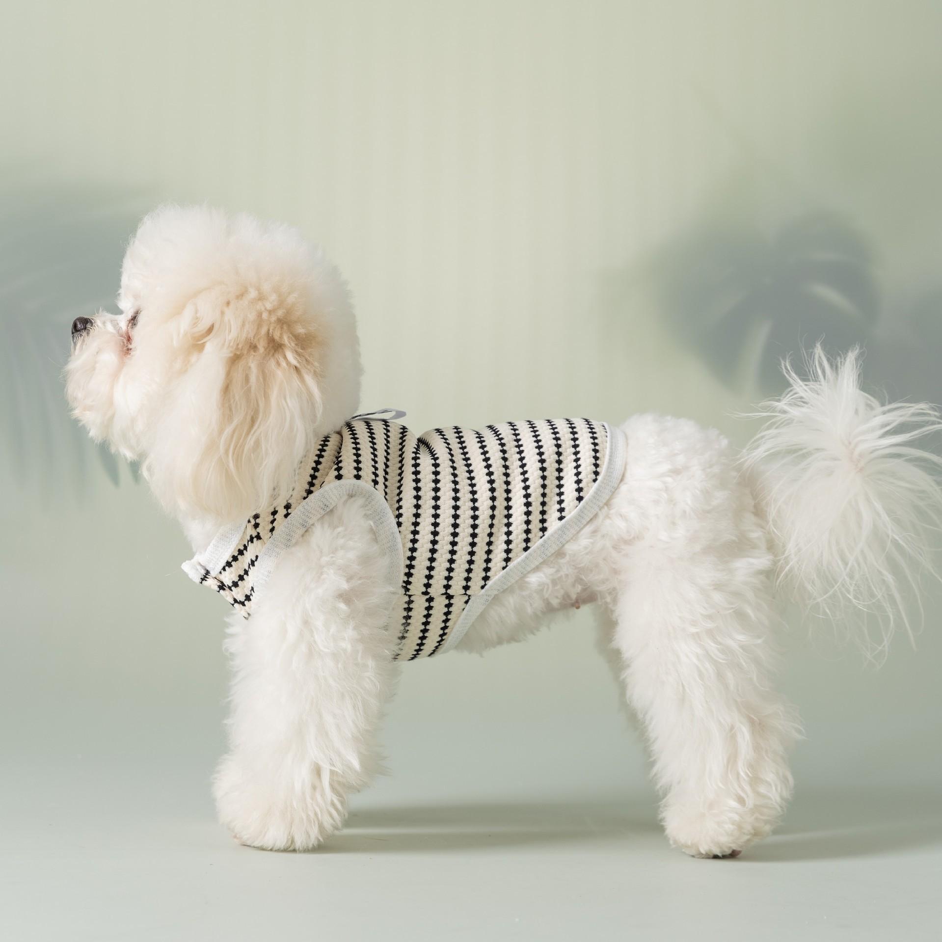 

Popular dog clothes spring and summer striped waffle vest medium and small dog summer thin pet clothes XXL (recommended weight 15-10kg)