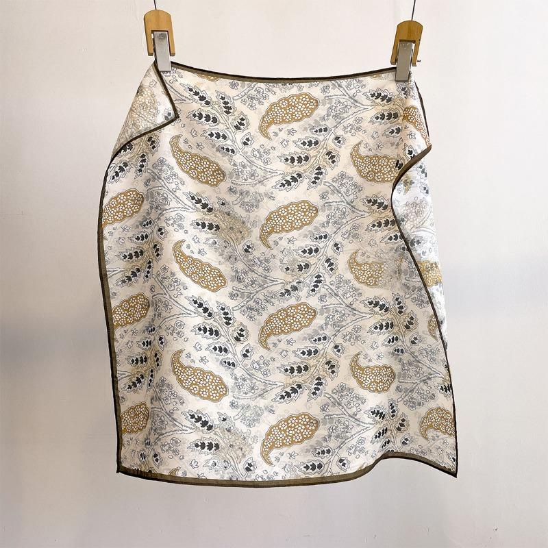 Vintage Paisley Square Scarf For Women Daily Use Soft Neck Scarf