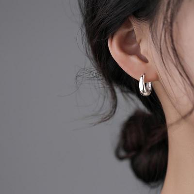 Ασημένια Κρίκοι με Υφή: Υψηλής ποιότητας Ρετρό Στυλ Χονγκ Κονγκ για Λεπτότερες Στρογγυλές Όψεις και Ενίσχυση Προσωπικότητας & Ιδιοσυγκρασίας.