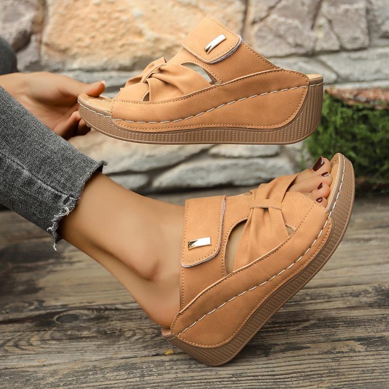 Summer new one-character thick-soled hollowed-out wedge slippers women wear large-size fish mouth beach slippers