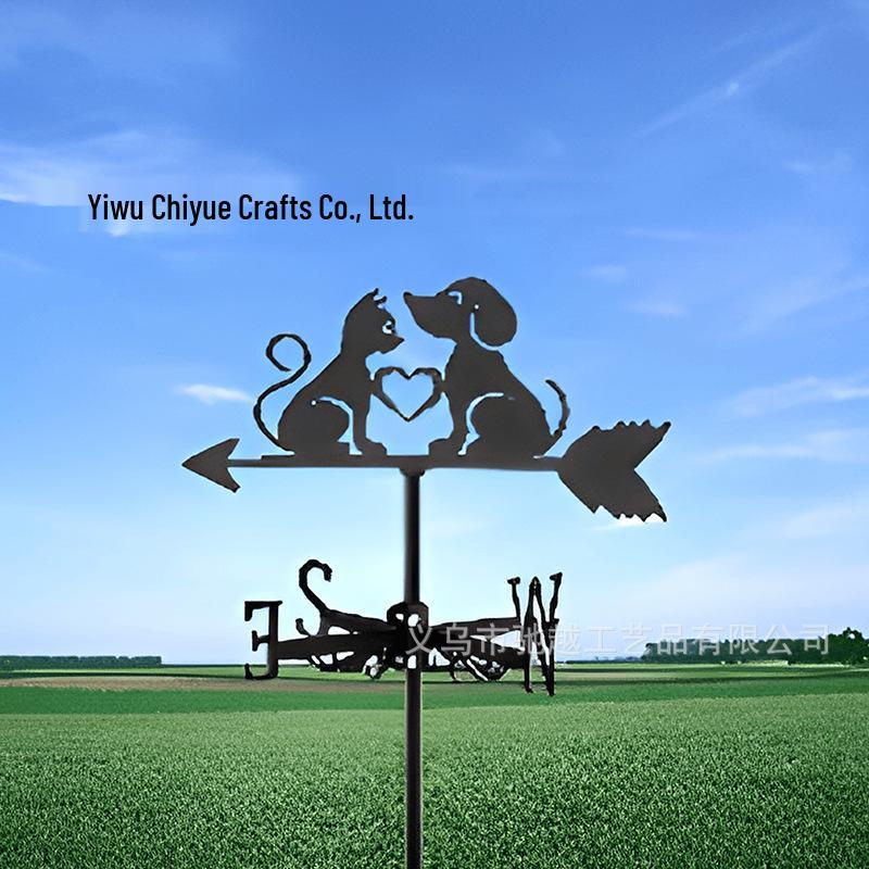 Weather Vane Ornament: Outdoor Wrought Iron Spray-Painted Roof Decoration Metal Craft
