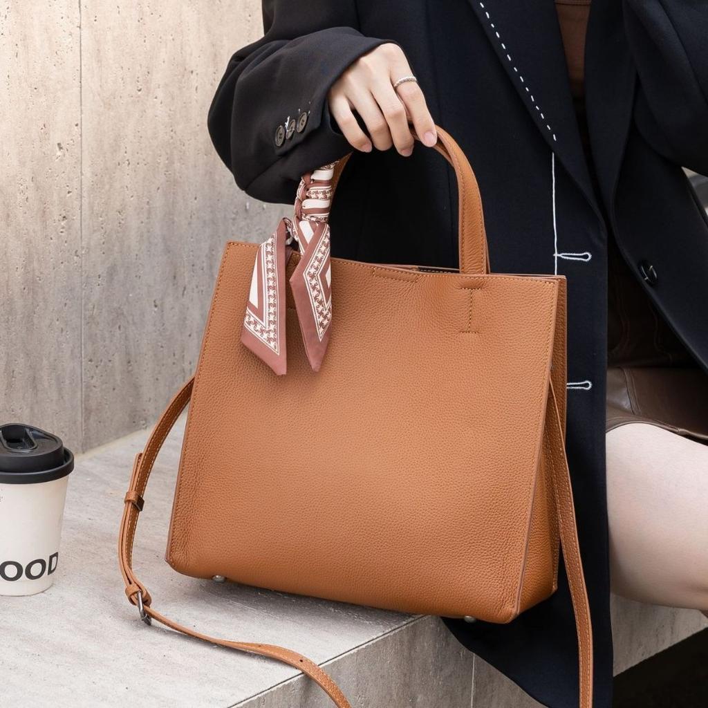 Cowhide Women's Bags, Niche Fashion, Generous and Practical Vertical Square Bags, Shopping Bags, Oblique Shoulder Bags.
