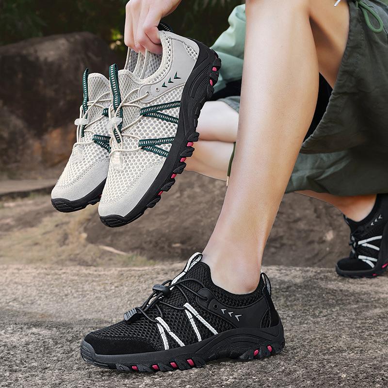 Spring and Autumn Soft-soled Mesh Breathable Couple Outdoor Sports Shoes Off-road Hiking Shoes