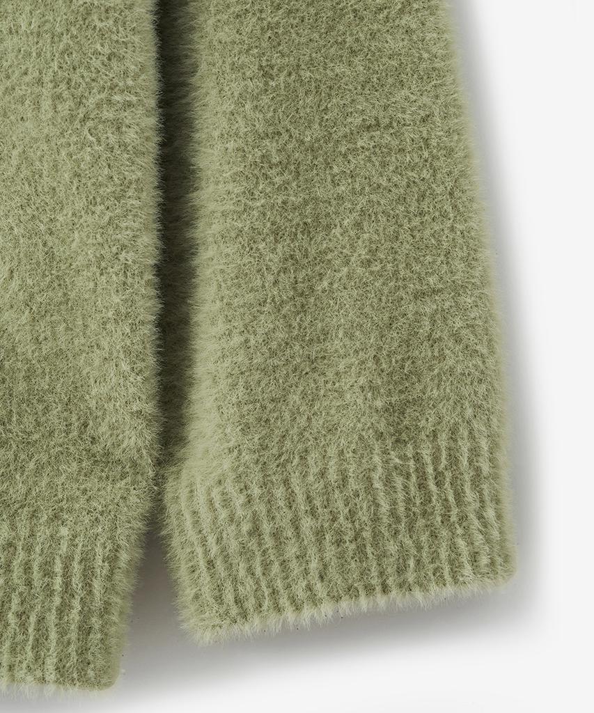 BLOND9 Soft Wing Yarn V-Neck Knit_Avocado