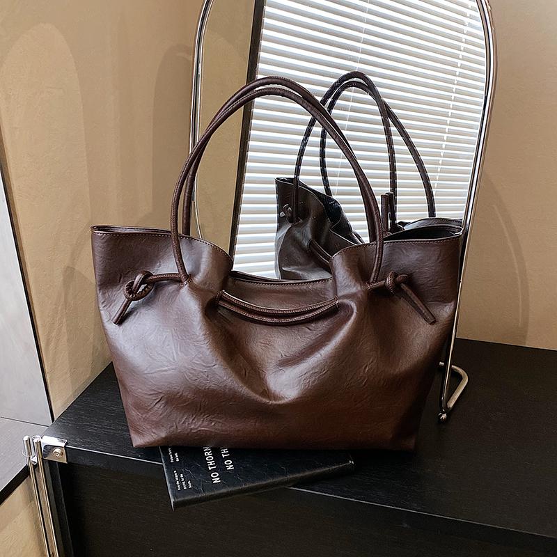 2026 Fashion New Solid Color Popular PU Large Capacity Tote Bag High Quality Simple and Versatile Women's Shoulder Bag