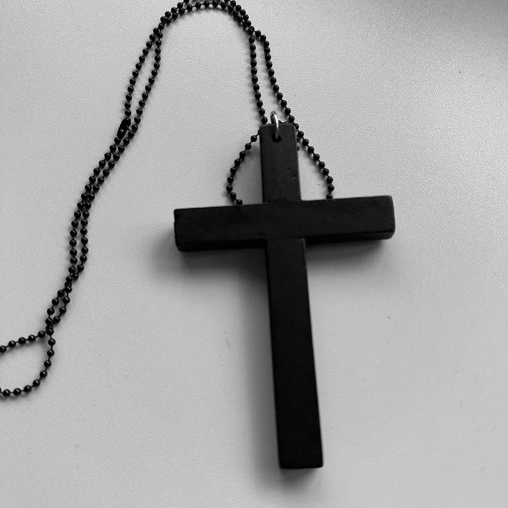 Neue Gothic Coole Y2K Holz Kreuz Anhänger Halsketten Unisex Schwarz Weiß Rot Hip Hop Charme Kette Choker Halskette Mode Schmuck