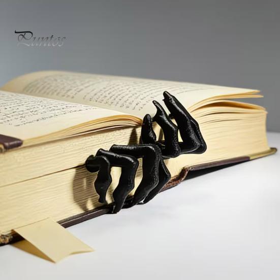 Horror Theme Bookmark Gothic Creepy Demon Claw Bookmark, 3D Printed Scary Halloween Gift Idea Hand for Book Lovers, Bookshelf Decor
