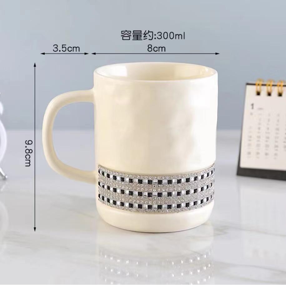 

Керамическая кружка 300 мл, бриллиантовый свет, роскошная чашка для воды, европейская чашка для послеобеденного чая, чашка для цветочного чая, кофейная чашка, большая емкость, кружка для завтрака, для молока 300ML
