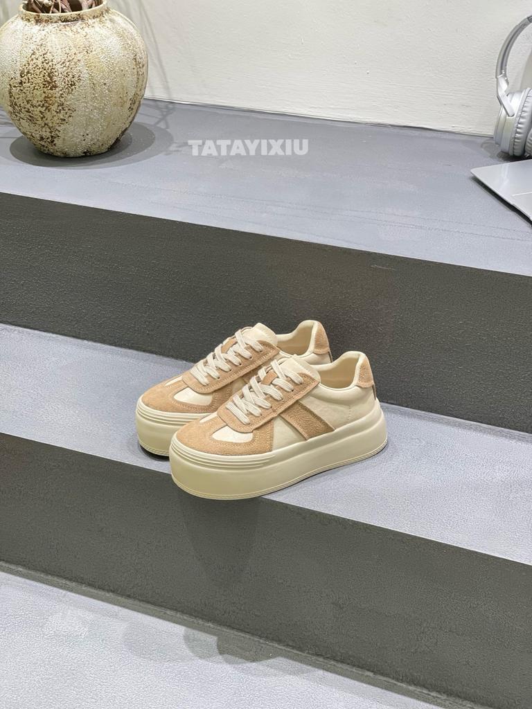 Leather thick-soled heightening moral training shoes women's 2025 autumn new versatile casual lightweight sports muffin comfortable board shoes