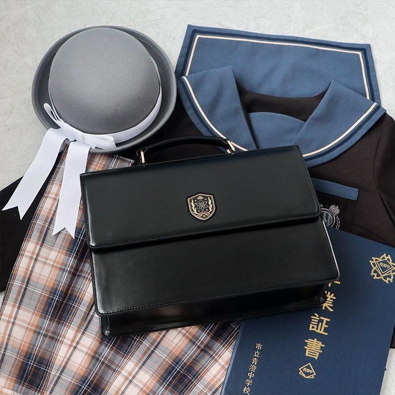 

Textured small bag spring new fashion shoulder armpit bag personalized lock women s bag handbag tide