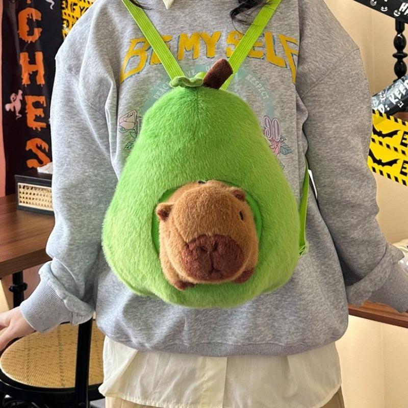 Capibara Kawaii con Mochila de Aguacate Dibujo Animado Muñeco de Peluche Capibara Peluche Creativo Bolsa de Frutas Cojín Esponjoso Almohada Regalo de Cumpleaños