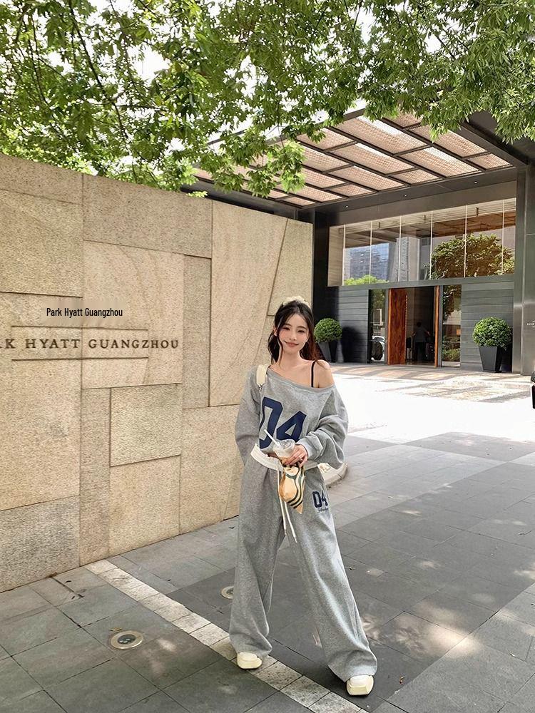 Damski jesienny dres w koreańskim stylu: Luźny Krój i Modelujące Spodnie z Szerokimi Nogawkami Zestaw Dwuczęściowy - Trend Mody Influencerów.