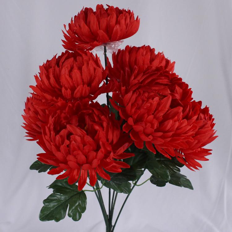 7-Head Chrysanthemum Artificial Silk Flower for Memorial and Cemetery Display During Tomb Sweeping Day.
