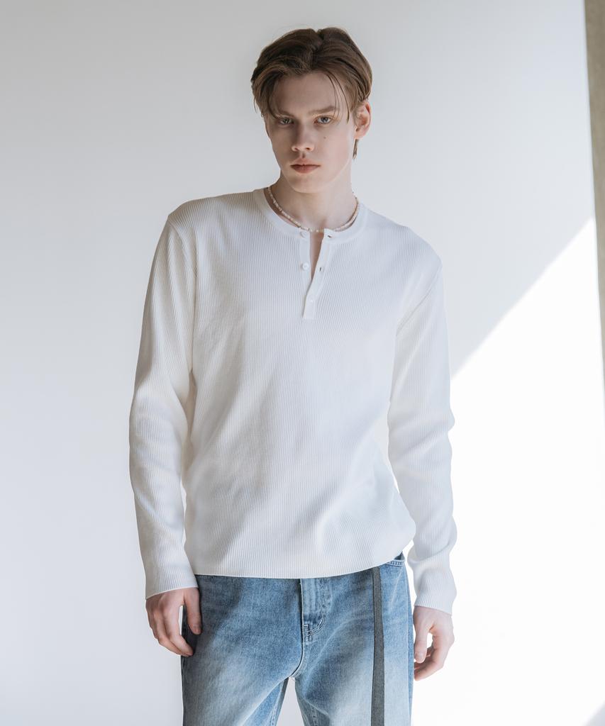 Dekkoloso Veil Henley Neck Knit [White]
