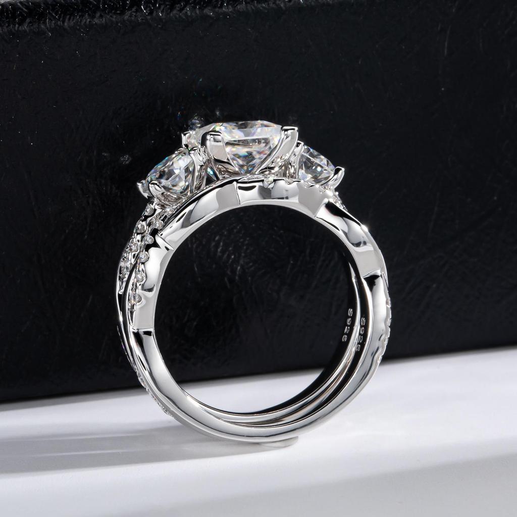 925 Silver Princess Cut Moissanite Ring with Twisted Arm and Four-Claw Setting - Light Luxury, High-End 18k Plated.
