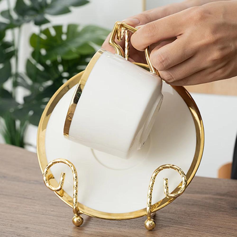 Simple Gold Metal Display Rack Eye Catching Modern Mug Rack Light Luxury Tea Cup Tray Home Decor