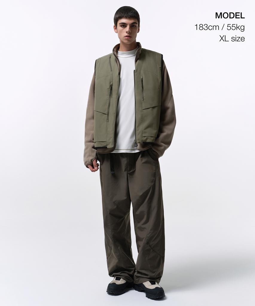 Musinsa Standard [City Leisure] Stitch V-Neck Padded Vest [Light Khaki]