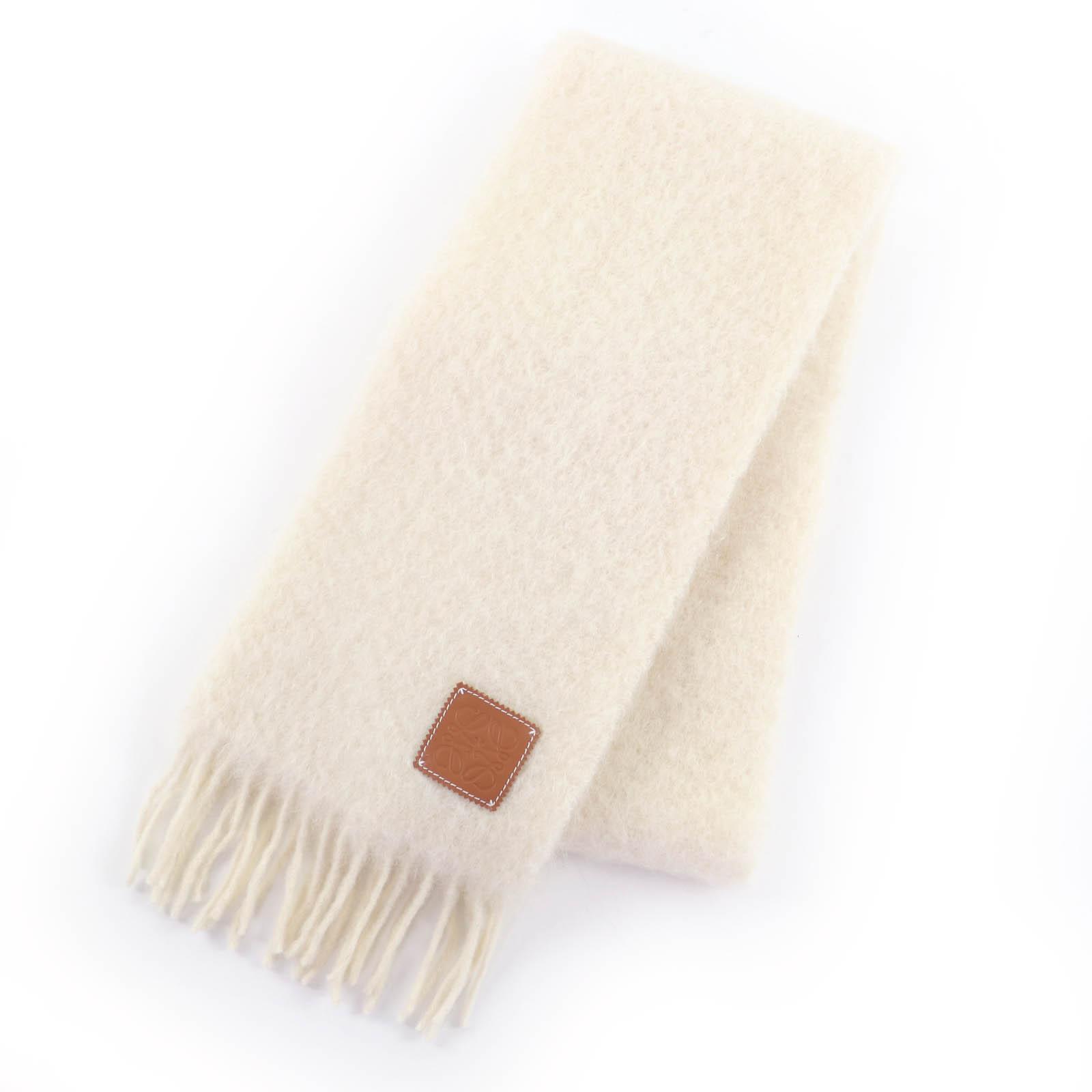 

Great LOEWE Scarf Leather Anagram patch with fringe Ivory mohair A-28003861 Used