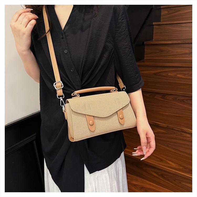 Women's bag Women's shoulder bag Trendy versatile handbag Commuter messenger bag Backpack diagonal span small square bag