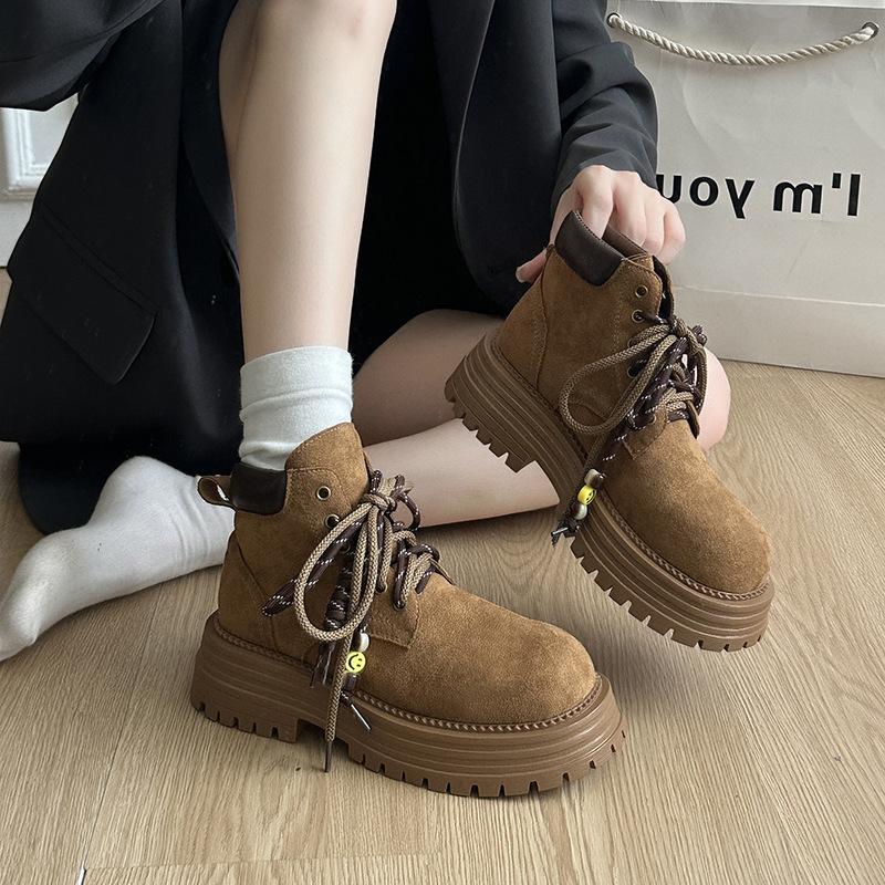 

Vintage thick-soled lace-up Martin boots women s 2025 autumn new fashion tooling rhubarb boots Maillard short boots 35 хаки