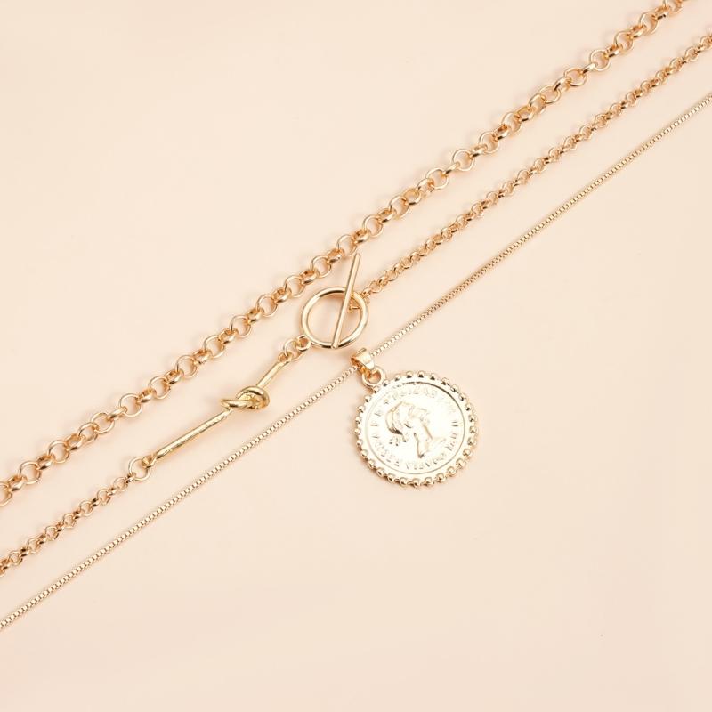 Old School Coin Necklace With Motivational Portrait Pendant Alloy Collarbone Chain For Casual And Creative Gatherings