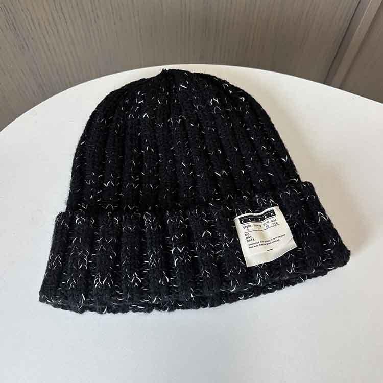 Women's autumn and winter wool jacquard letter labeling wool hat casual thermal bald hat women's loose knitted stacking hat