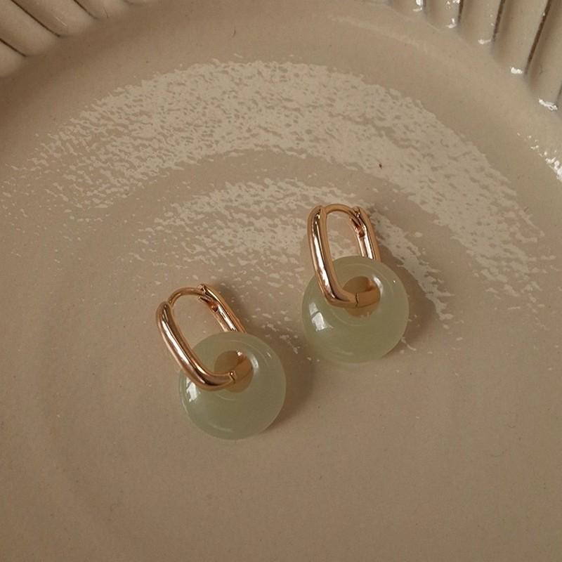 Elegant Chinese Style Imitation Hetian Jade Peace Buckle Earrings for Women - Pair of Round Earrings